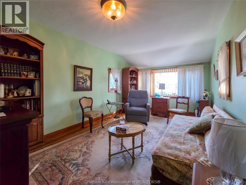 465 Victoria Avenue Property Photo 28