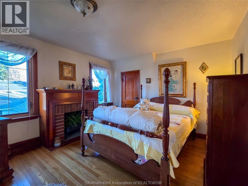 465 Victoria Avenue Property Photo 33
