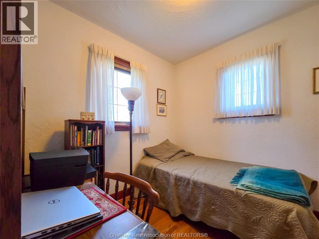 465 Victoria Avenue Property Photo 38