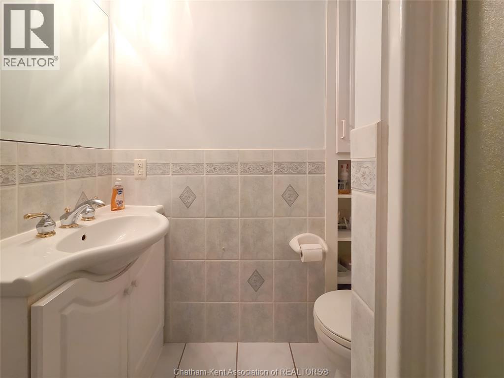 465 Victoria Avenue Property Photo 43