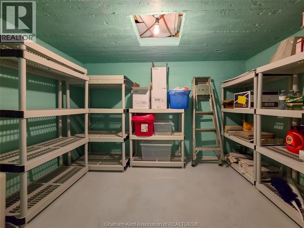 465 Victoria Avenue Property Photo 46