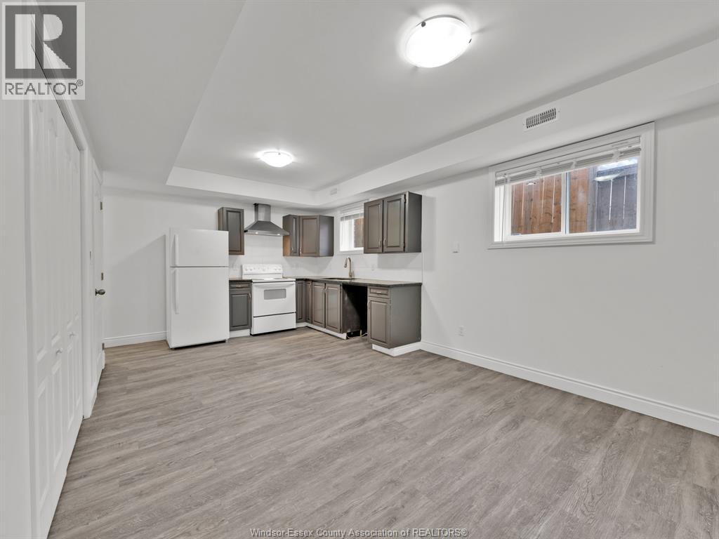 658 Caron Property Photo 5