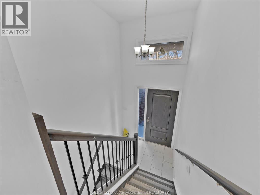 658 Caron Property Photo 18