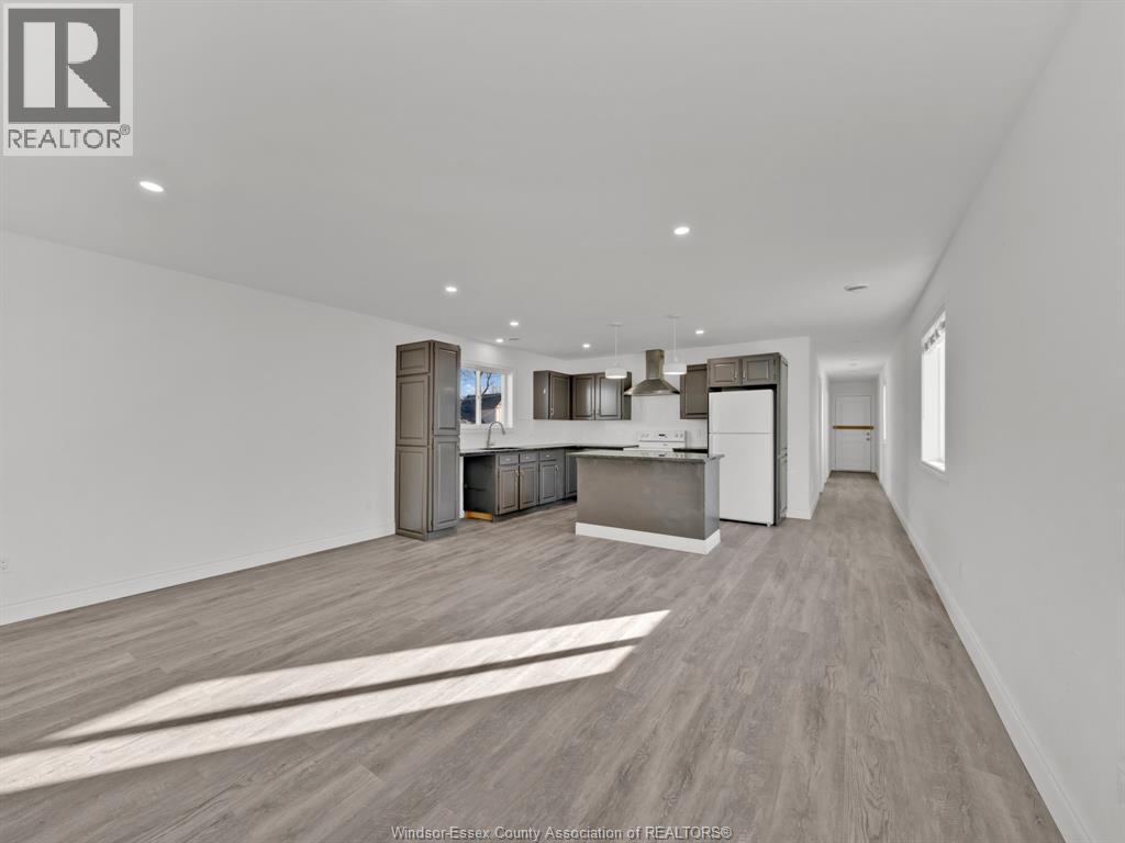 658 Caron Property Photo 24