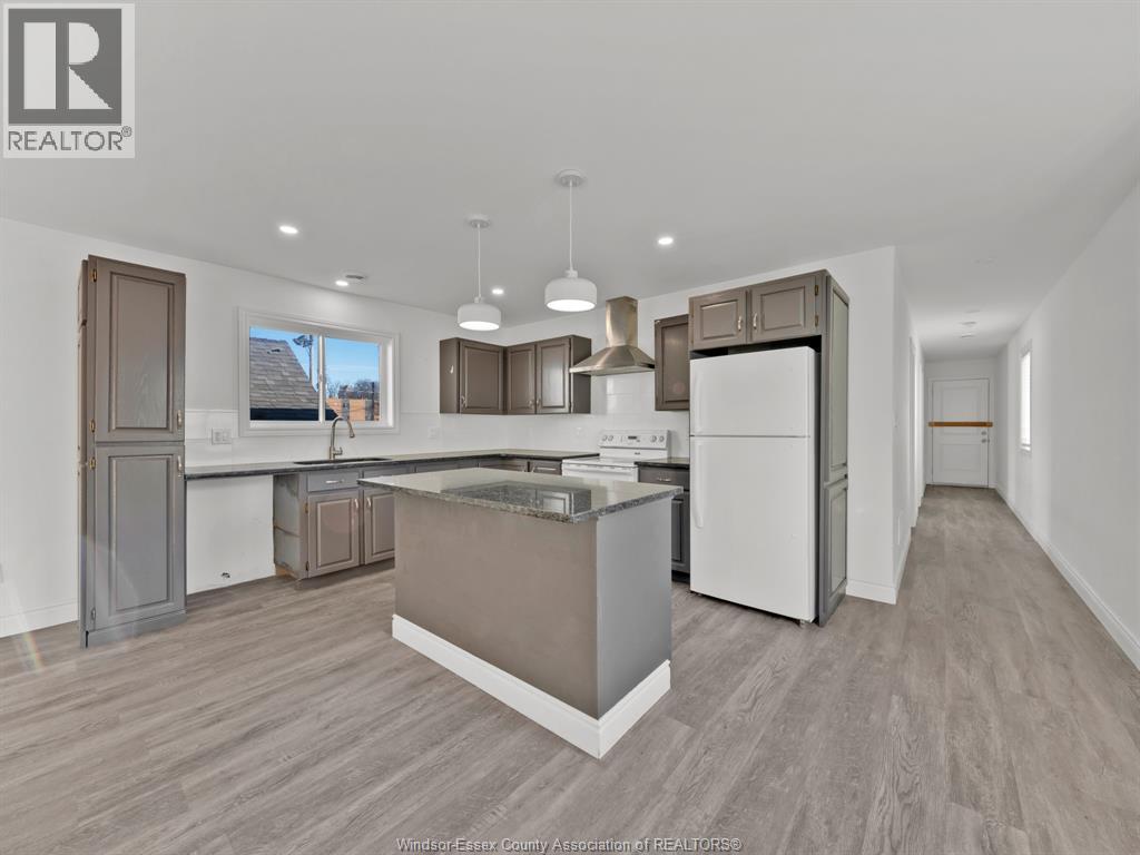 658 Caron Property Photo 25