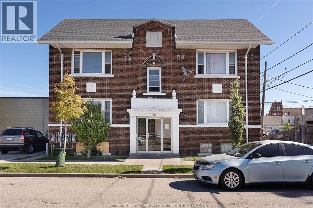 538 Louis Avenue Property Photo 1