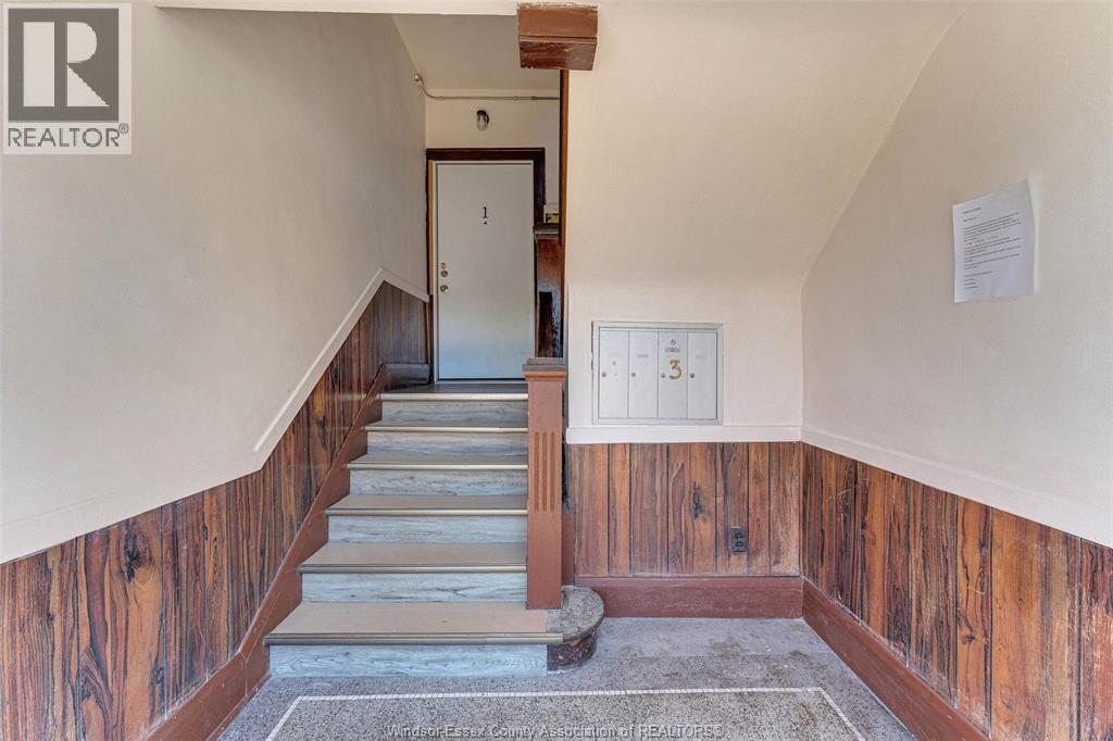 538 Louis Avenue Property Photo 6
