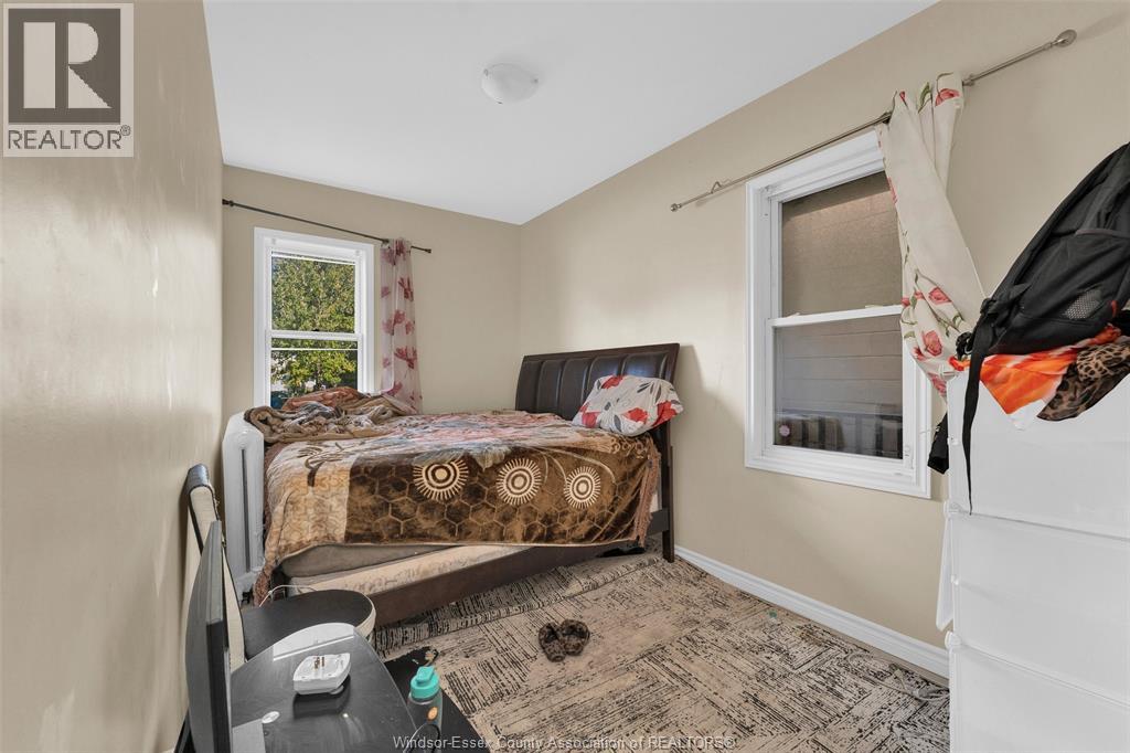 538 Louis Avenue Property Photo 13