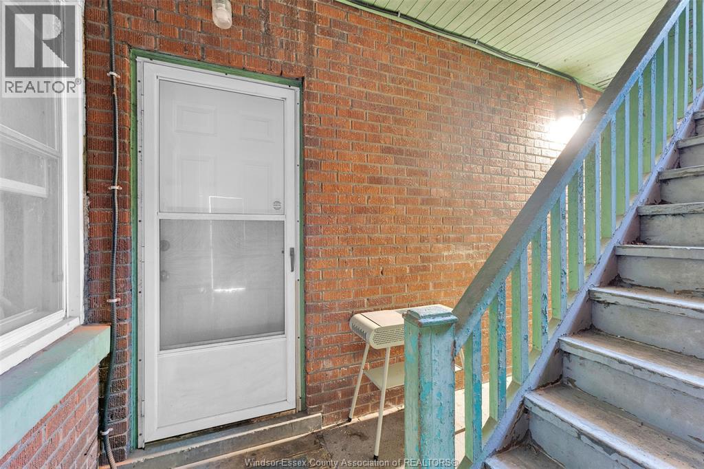 538 Louis Avenue Property Photo 15