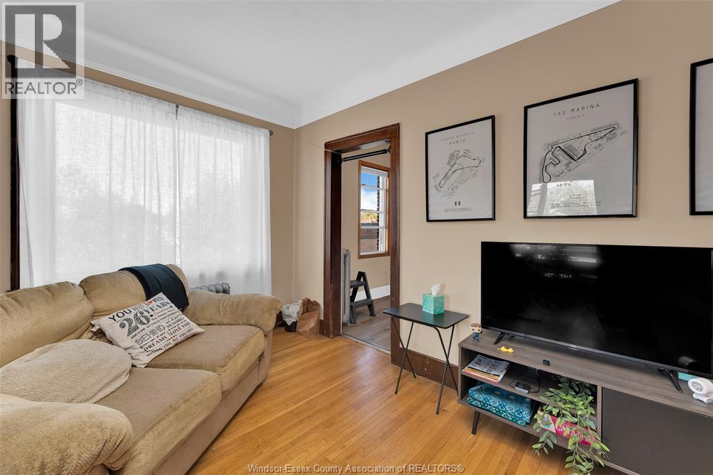538 Louis Avenue Property Photo 19