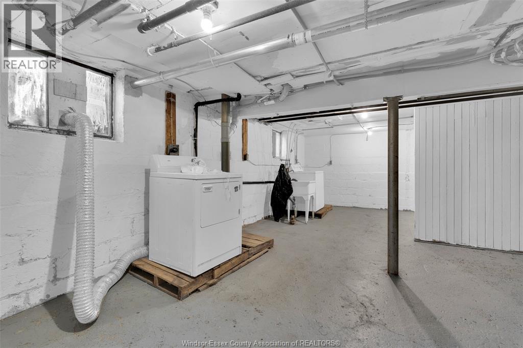 538 Louis Avenue Property Photo 25