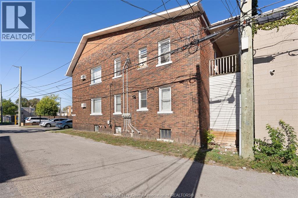 538 Louis Avenue Property Photo 31