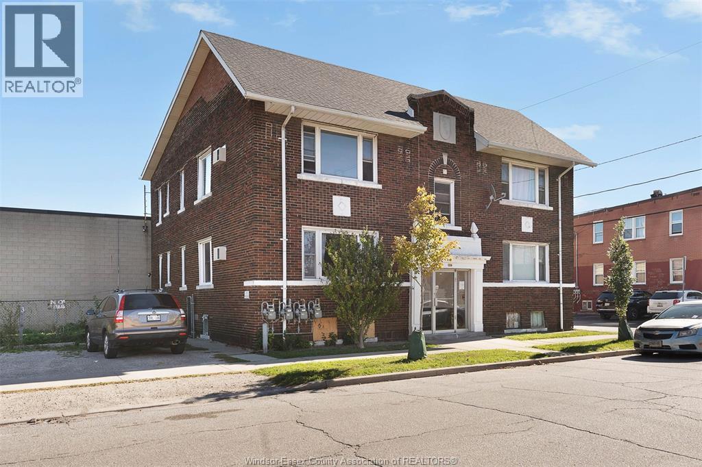 538 Louis Avenue Property Photo 33