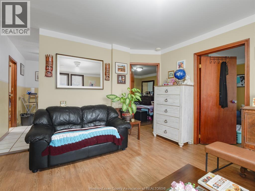 401 Parent Property Photo 5