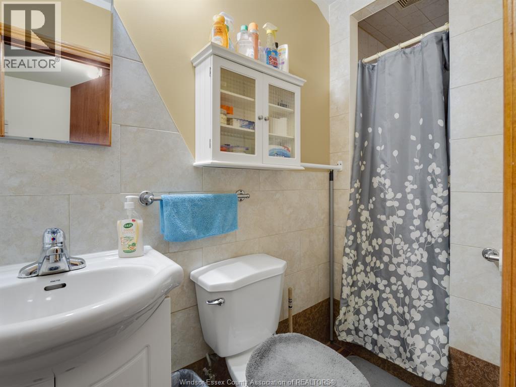 401 Parent Property Photo 15