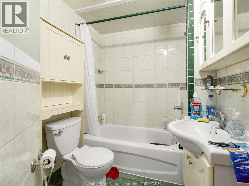 401 Parent Property Photo 31