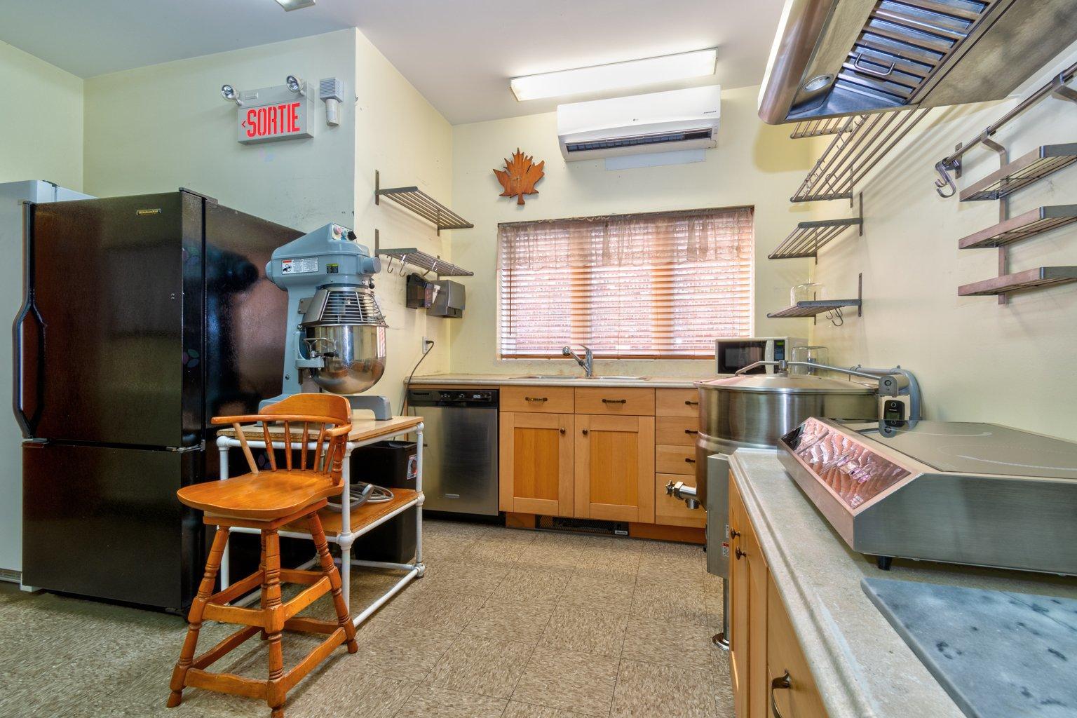 1849 Rue Des Cascades O. Property Photo 18