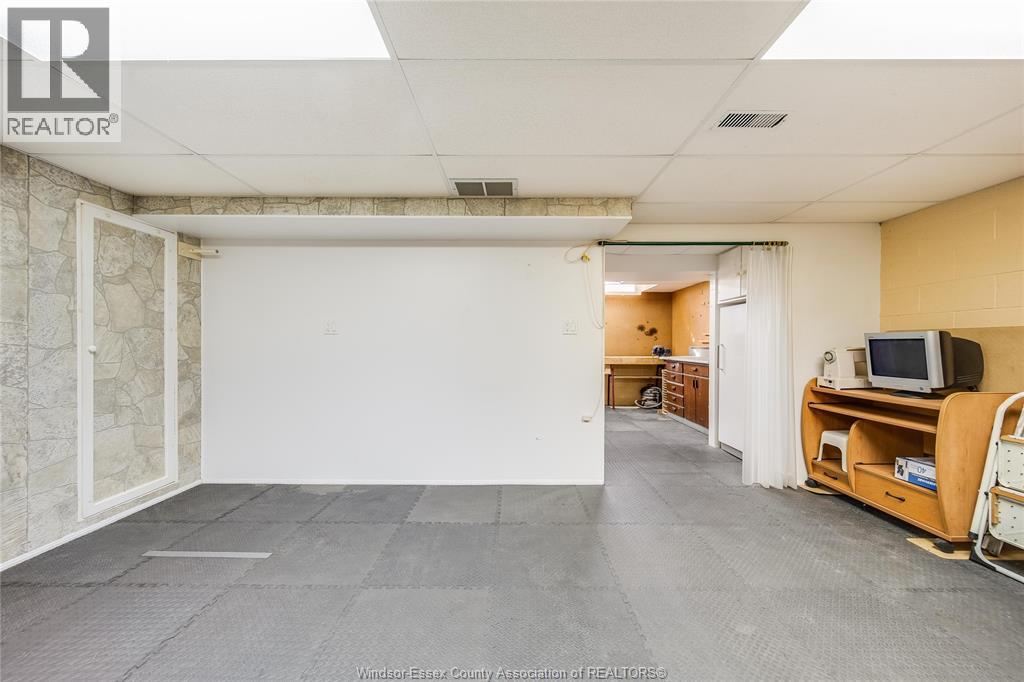 2693 Meadowbrook Lane Property Photo 32