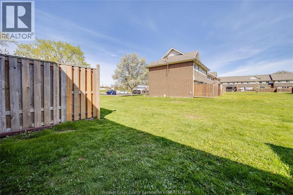 2693 Meadowbrook Lane Property Photo 34