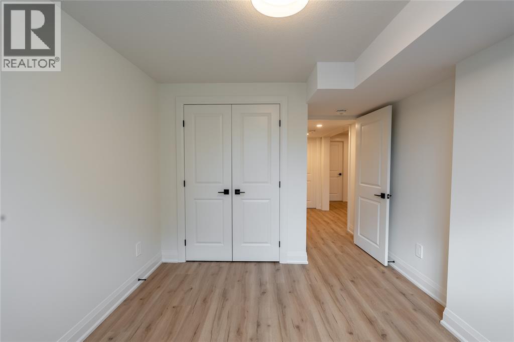 103 Sutherland Drive Property Photo 34