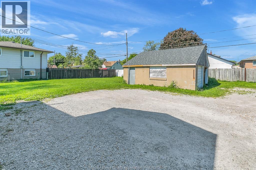 3376 Byng Property Photo 23