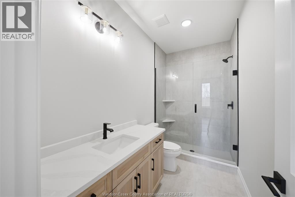 447 Caserta Crescent Property Photo 11