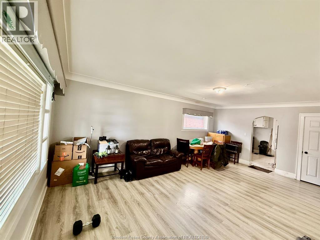 1127 Josephine Avenue Property Photo 4