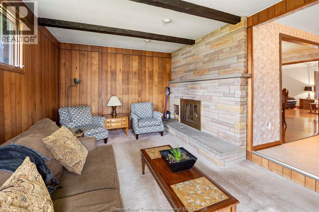 1565 Roxborough Property Photo 16