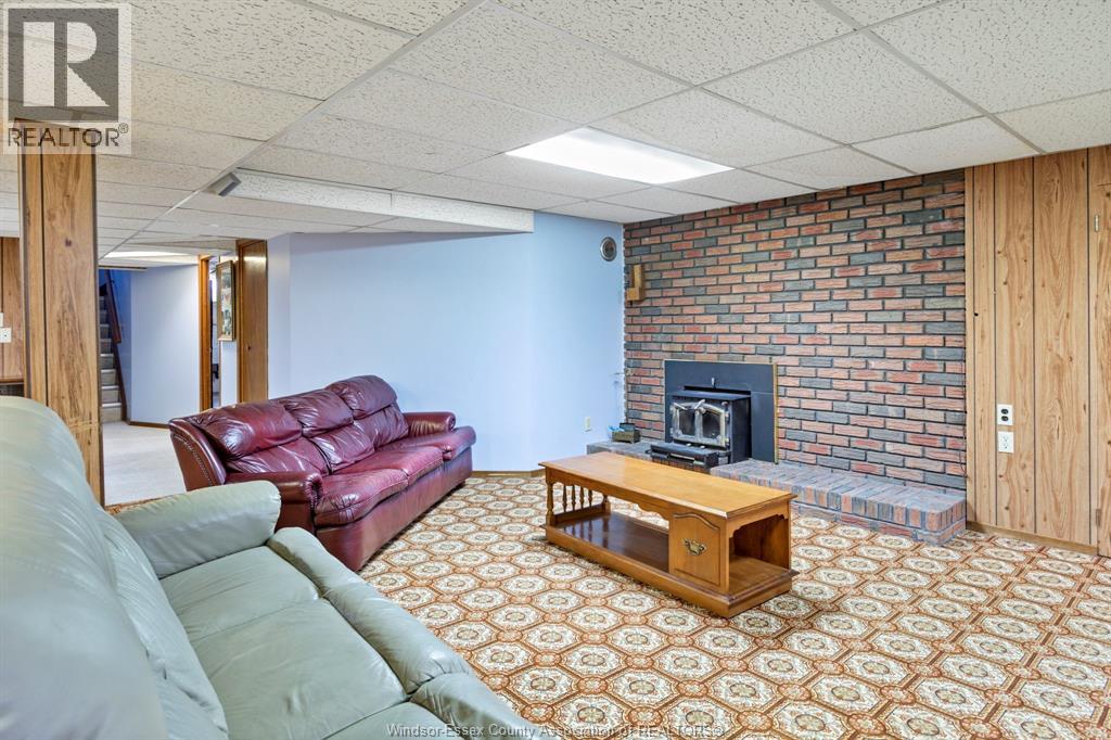 1565 Roxborough Property Photo 23
