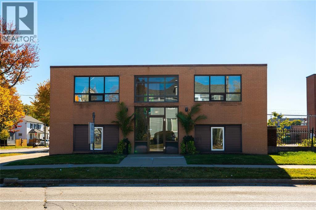 219 LOCHIEL STREET Property Photo 1