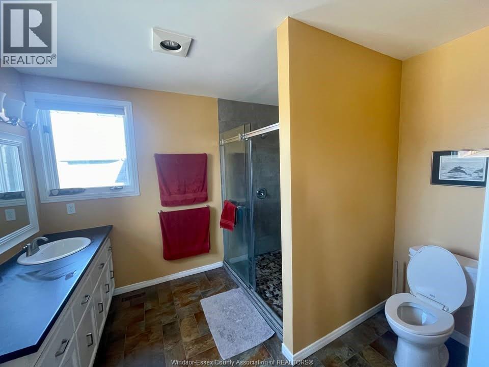 555 Jeffreybrook Drive Property Photo 11