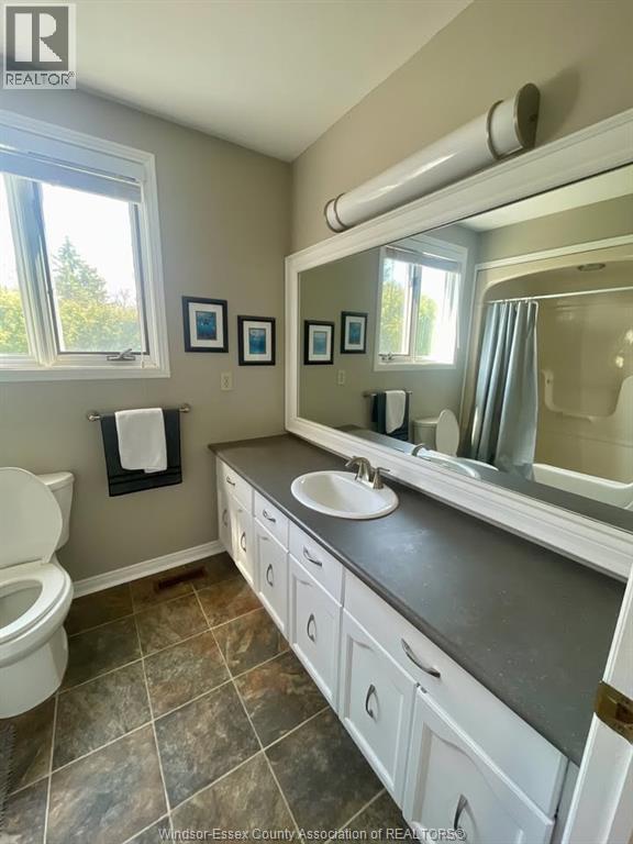 555 Jeffreybrook Drive Property Photo 15