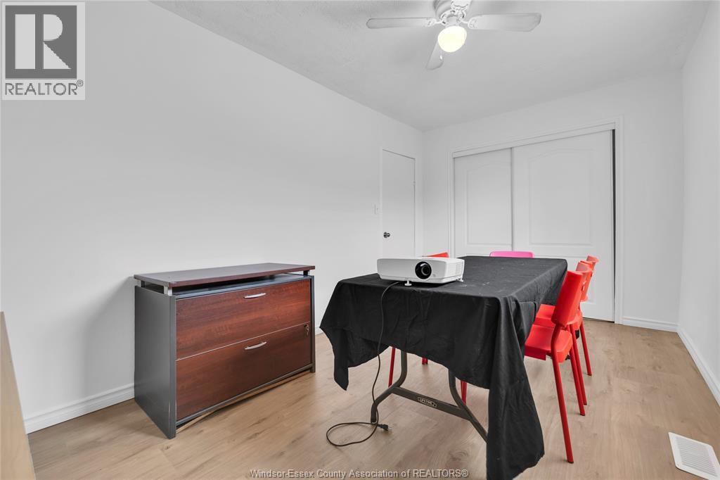 9572 Tecumseh Road Property Photo 22