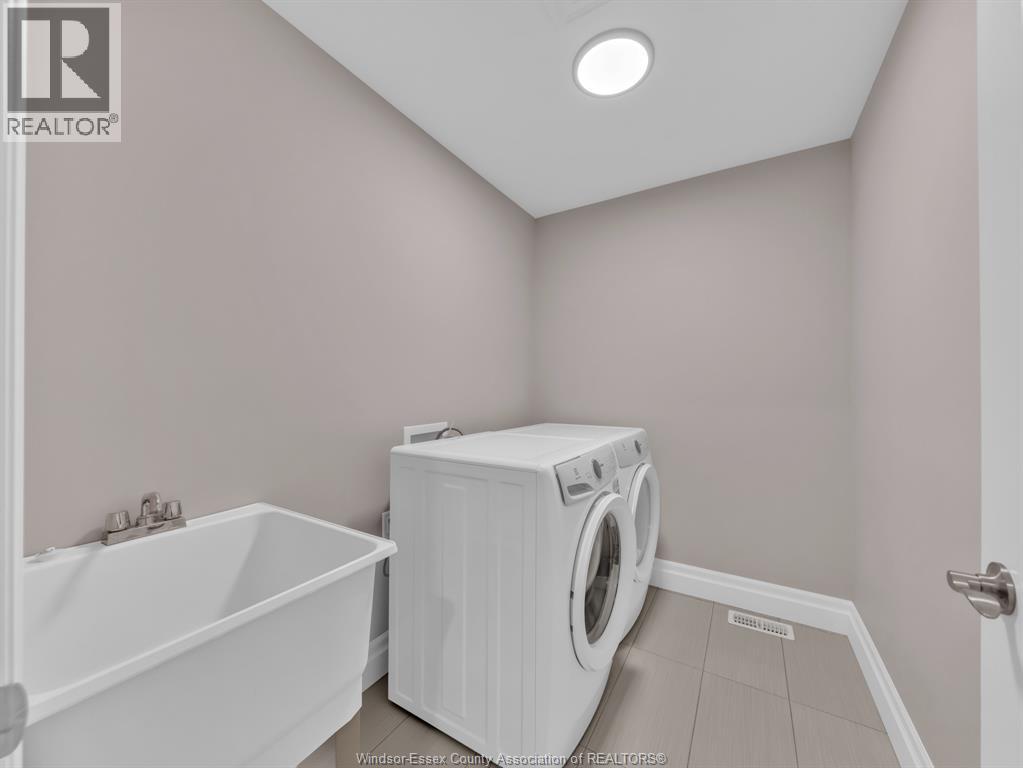 569 Holburn Property Photo 36