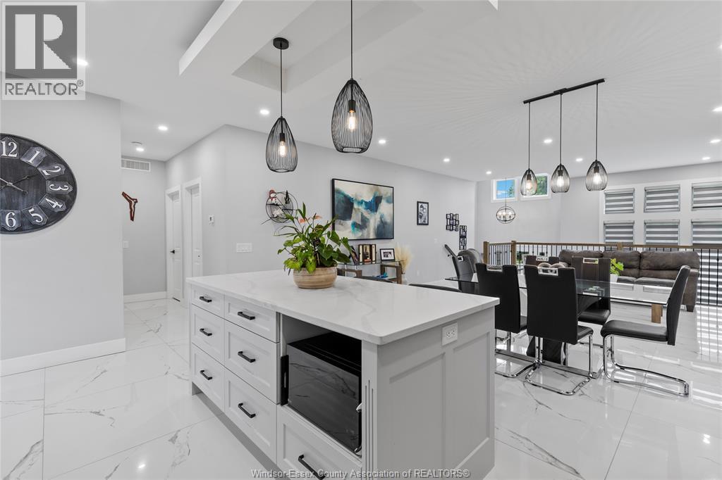 1067 Maple Property Photo 14