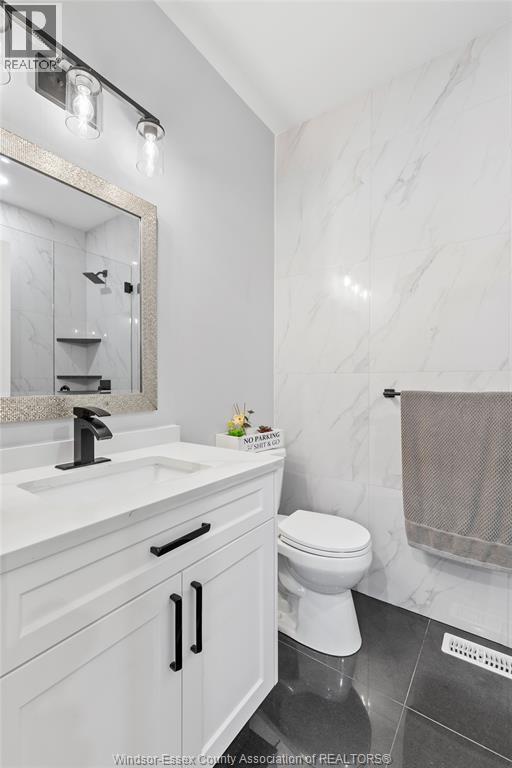 1067 Maple Property Photo 17