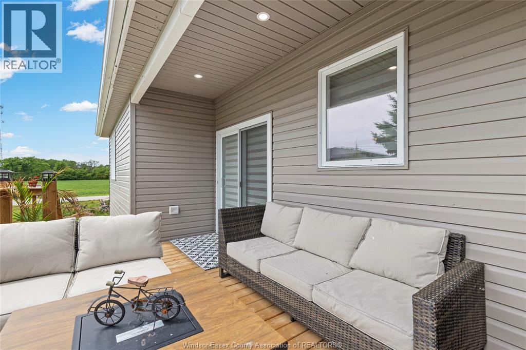 1067 Maple Property Photo 29