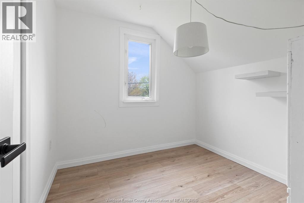 51 Balaclava Property Photo 13