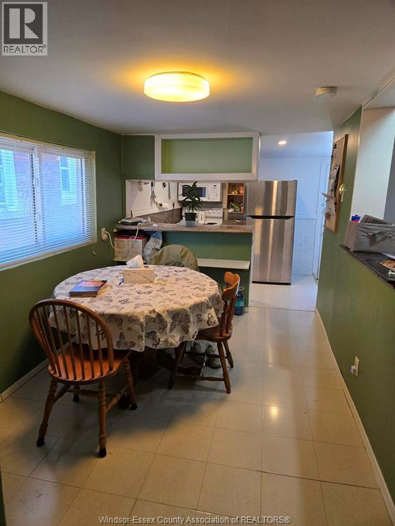 3595 Queen Property Photo 8