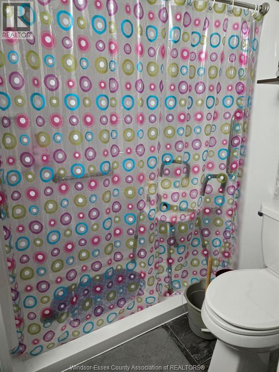3595 Queen Property Photo 15