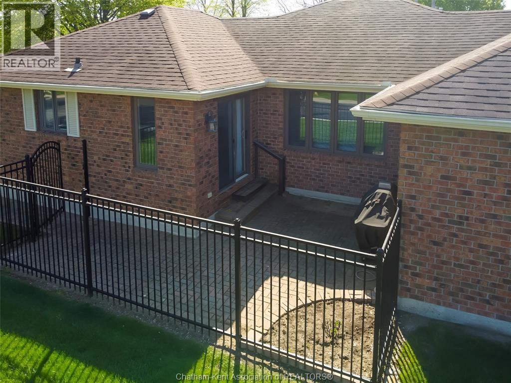21 Earl DRIVE Property Photo 1