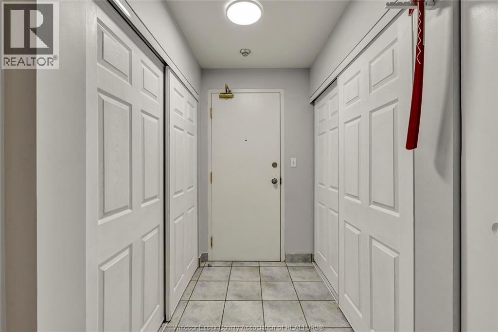 540 Ouellette Unit# 7b Property Photo 2