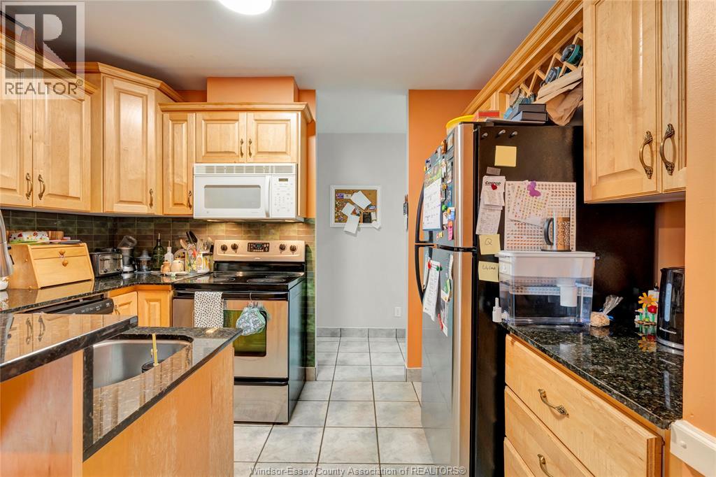540 Ouellette Unit# 7b Property Photo 6