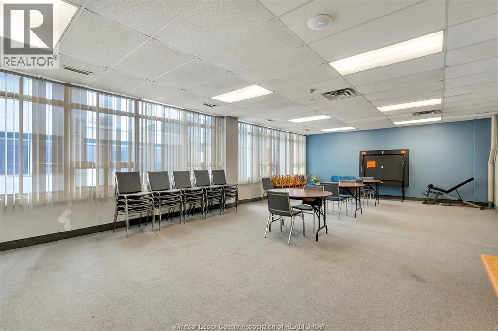 540 Ouellette Unit# 7b Property Photo 23