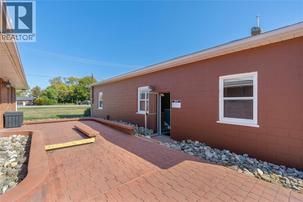 2109 London Line Unit# 2111 Property Photo 1