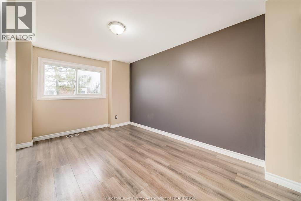5486 Lassaline Property Photo 17