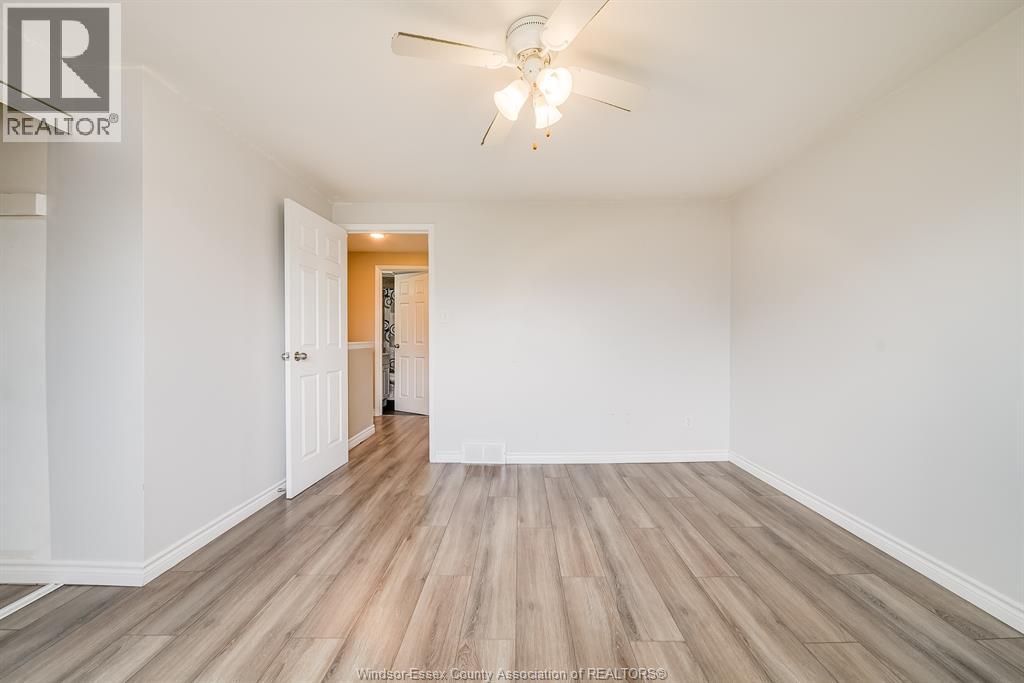 5486 Lassaline Property Photo 22