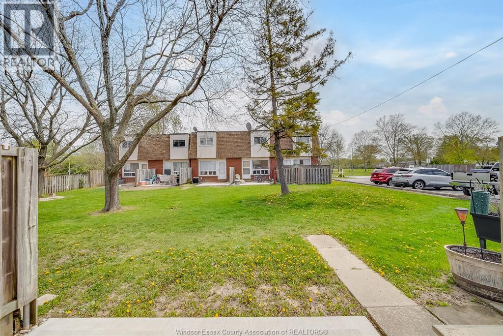 5486 Lassaline Property Photo 33