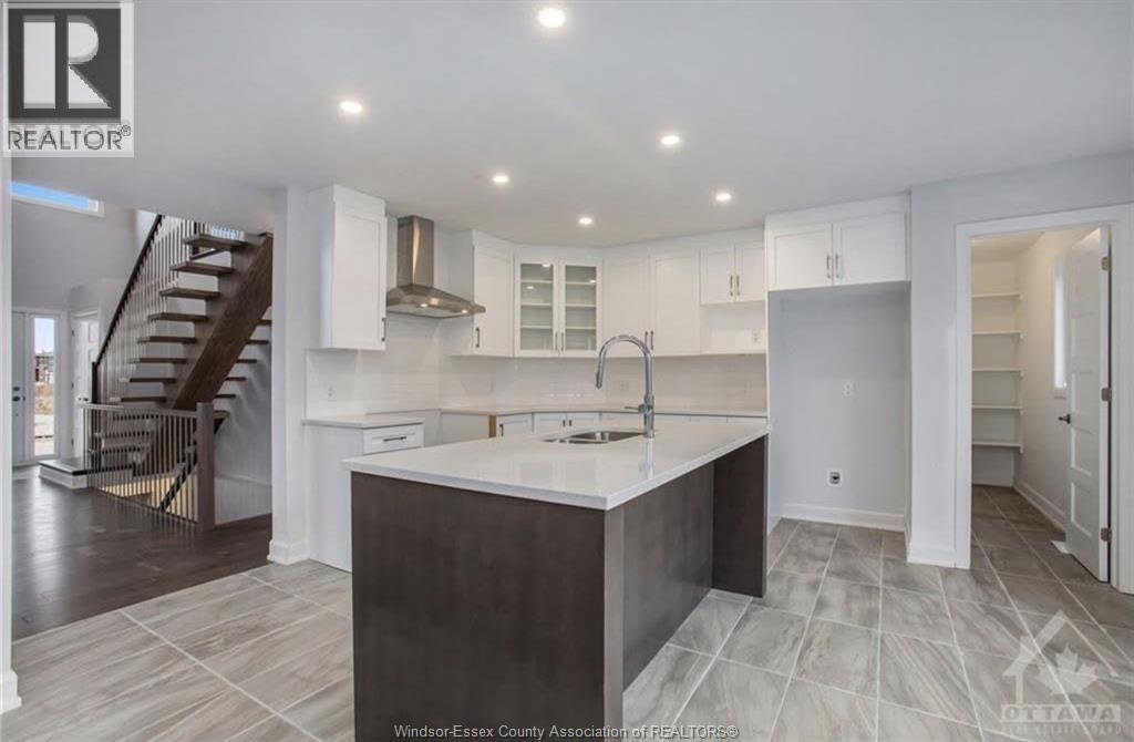 572a Chambord Street Property Photo 2