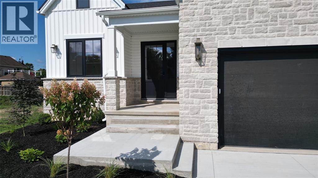 2052 Marion Avenue Property Photo 2